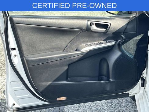 Used 2013 Toyota Camry SE image 21