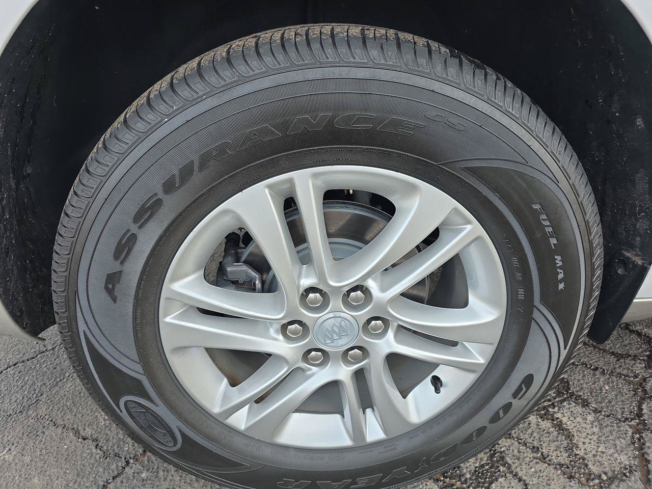 Used 2018 Buick Enclave Premium FWD image 17