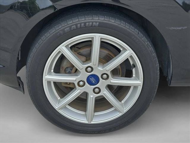 Used 2015 Ford Fiesta SE w/ Equipment Group 201A FWD image 15