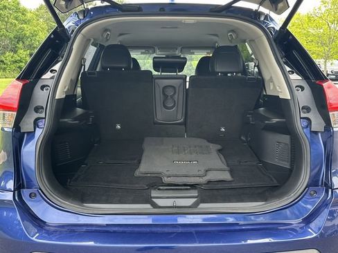 Used 2018 Nissan Rogue SL FWD image 20