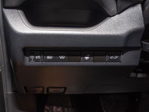 Used 2023 Toyota RAV4 XLE Premium image 10