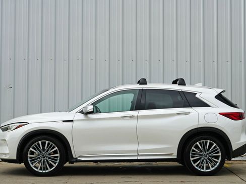 Used 2023 INFINITI QX50 Sensory w/ Accent Package image 9