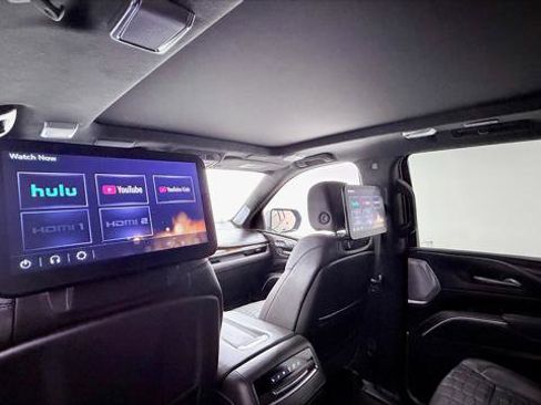 Used 2023 Cadillac Escalade Sport Platinum AWD/4WD image 34