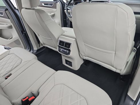 New 2026 Volkswagen Atlas SEL Premium R-Line AWD/4WD image 11
