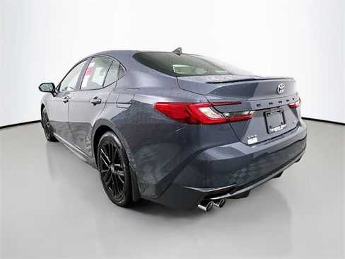 New 2025 Toyota Camry SE image 5