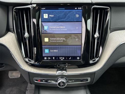 Certified 2022 Volvo XC60 B5 Inscription w/ Climate Package image 20