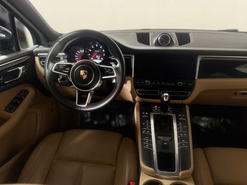 Used 2019 Porsche Macan AWD/4WD image 13