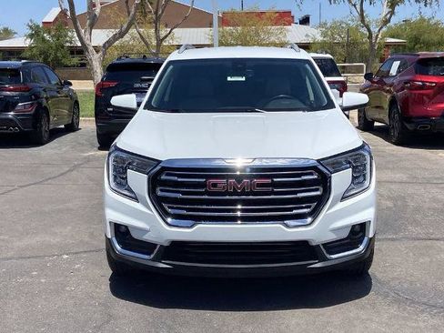 Used 2023 GMC Terrain SLT FWD image 3