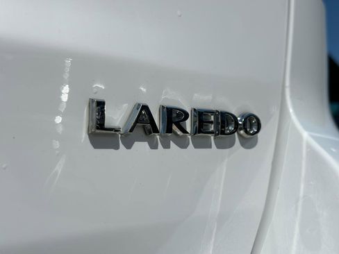 Used 2020 Jeep Grand Cherokee Laredo RWD image 10