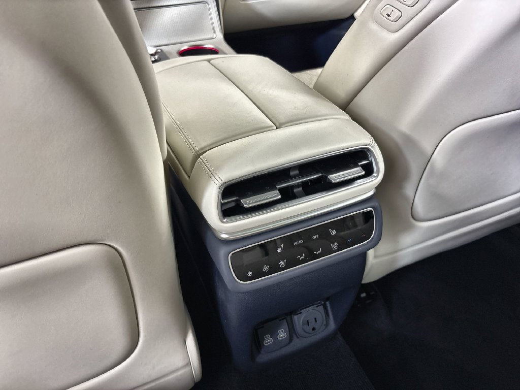 Used 2025 Genesis GV80 3.5T Prestige AWD/4WD image 23
