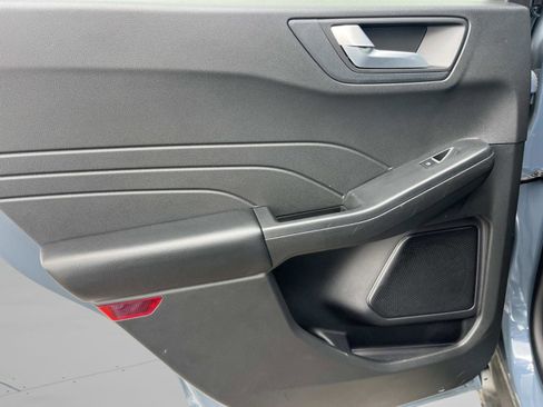 Used 2023 Ford Escape ST-Line w/ Tech Pack #1 FWD image 23