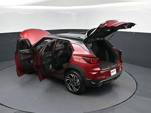 Used 2024 Chevrolet TrailBlazer RS w/ Driver Confidence Package FWD image 48