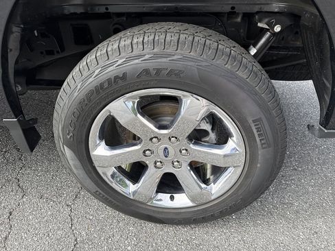 Used 2023 Ford F150 Lariat w/ Equipment Group 502A High AWD/4WD image 18