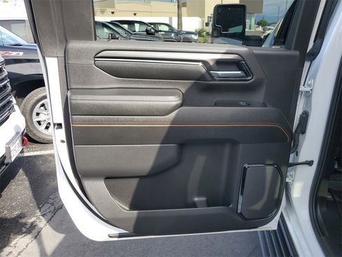 Used 2024 GMC Sierra 2500 AT4 w/ AT4 Premium Plus Package image 14