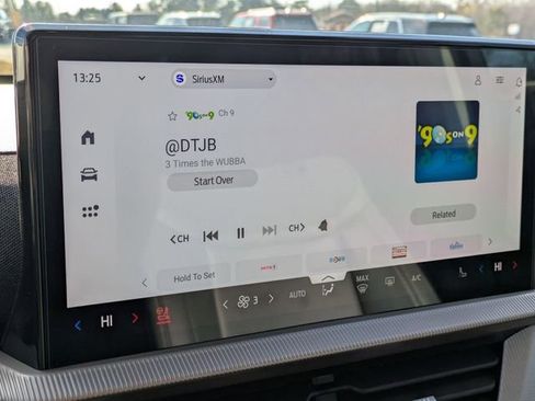 New 2026 Ford Explorer Active w/ Active Comfort Package image 19