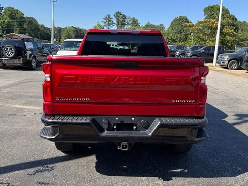 Used 2022 Chevrolet Silverado 1500 Custom Trail Boss w/ Safety Confidence Package AWD/4WD image 6
