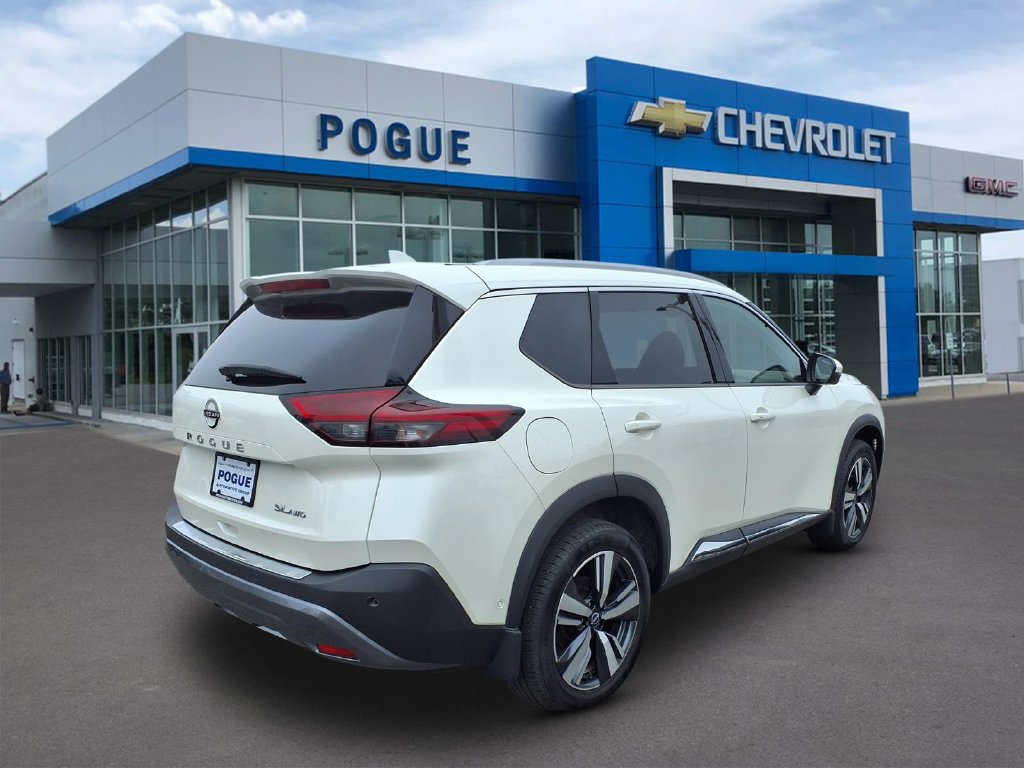 Used 2023 Nissan Rogue SL w/ SL Premium Package AWD/4WD image 2