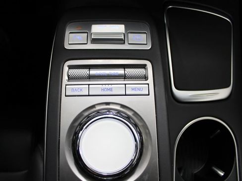 Used 2025 Genesis GV70 2.5T AWD/4WD image 29