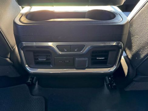 Used 2020 GMC Sierra 2500 Denali w/ Denali Ultimate Package image 19