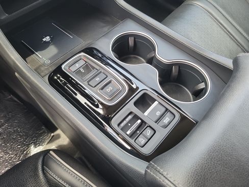 Used 2024 Honda Pilot Elite image 25