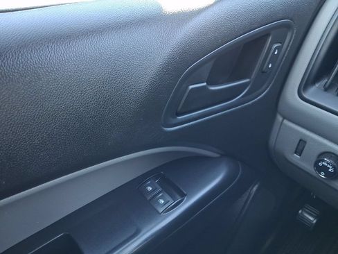 Used 2018 GMC Canyon 4x4 Extended Cab w/ Convenience Package image 20