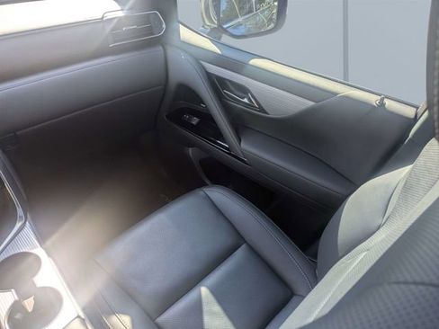Used 2024 Lexus LX 600 F Sport AWD/4WD image 18