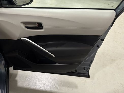Used 2026 Toyota Corolla Cross L FWD image 38