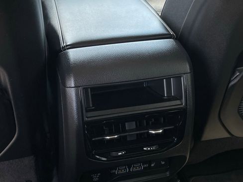 Used 2022 Jeep Grand Cherokee Limited 4xe AWD/4WD image 25