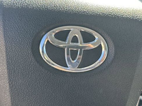 Used 2018 Toyota Prius Prime Plus image 22