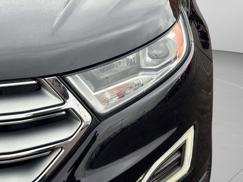 Used 2018 Ford Edge Titanium w/ Equipment Group 301A image 9