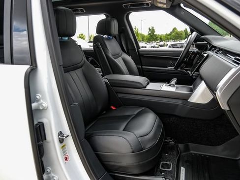 New 2026 Land Rover Range Rover Long Wheelbase SE AWD/4WD image 44