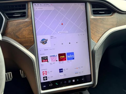 Used 2019 Tesla Model S Performance AWD/4WD image 17