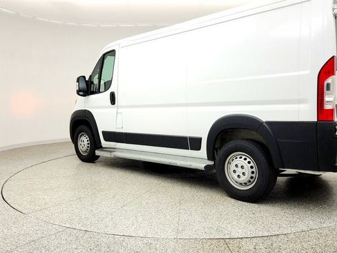 Used 2025 RAM ProMaster 2500 w/ U-Haul Equipment Group FWD image 7