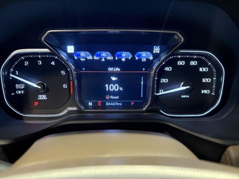 Used 2021 GMC Yukon Denali w/ Denali Ultimate Package AWD/4WD image 13