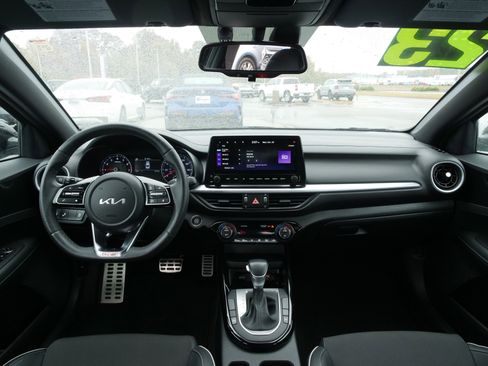 Used 2023 Kia Forte GT-Line w/ GT-Line Technology Package image 18