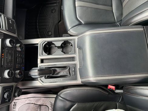 Used 2020 Ford F150 Platinum w/ Equipment Group 701A Luxury AWD/4WD image 37