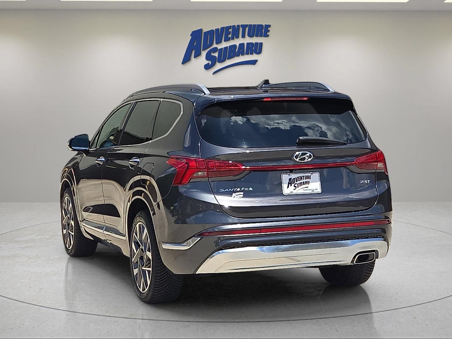 Used 2023 Hyundai Santa Fe Calligraphy FWD image 5