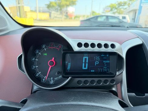 Used 2014 Chevrolet Sonic LT image 27