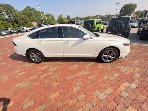 Certified 2024 Honda Accord EX image 36