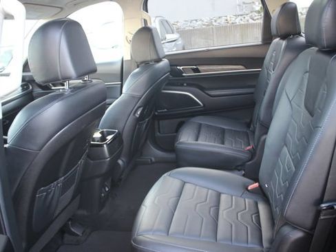 Used 2022 Kia Telluride SX w/ SX Prestige Package AWD/4WD image 27