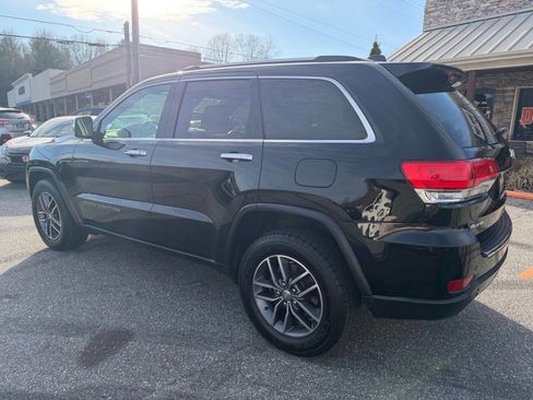 Used 2017 Jeep Grand Cherokee Limited image 9