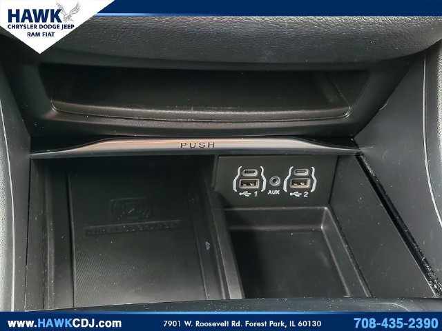 Certified 2024 Chrysler Pacifica Premium FWD image 25