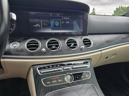 Used 2019 Mercedes-Benz E 450 4MATIC Wagon image 28