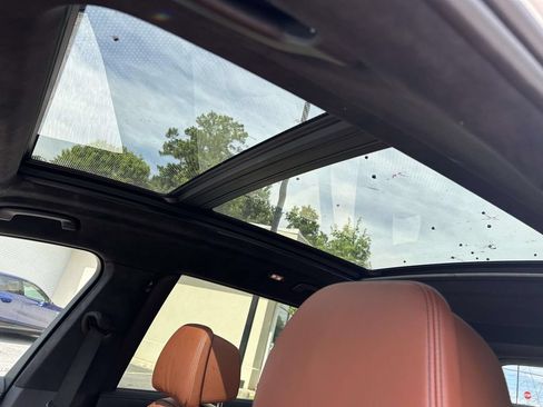 Used 2025 BMW X7 M60i w/ Executive Package AWD/4WD image 19
