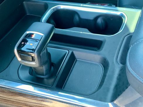 Used 2025 Chevrolet Silverado 1500 LT Trail Boss w/ Convenience Package II AWD/4WD image 41