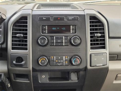 Used 2019 Ford F350 XL image 19