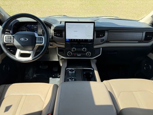 Used 2024 Ford Expedition Limited AWD/4WD image 24