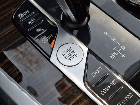 Used 2020 BMW X7 xDrive40i w/ Premium Package image 26