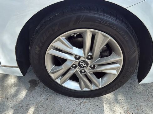 Used 2019 Hyundai Elantra SEL w/ Cargo Package FWD image 47