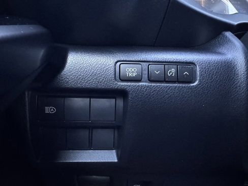 Used 2022 Lexus IS 300 image 42